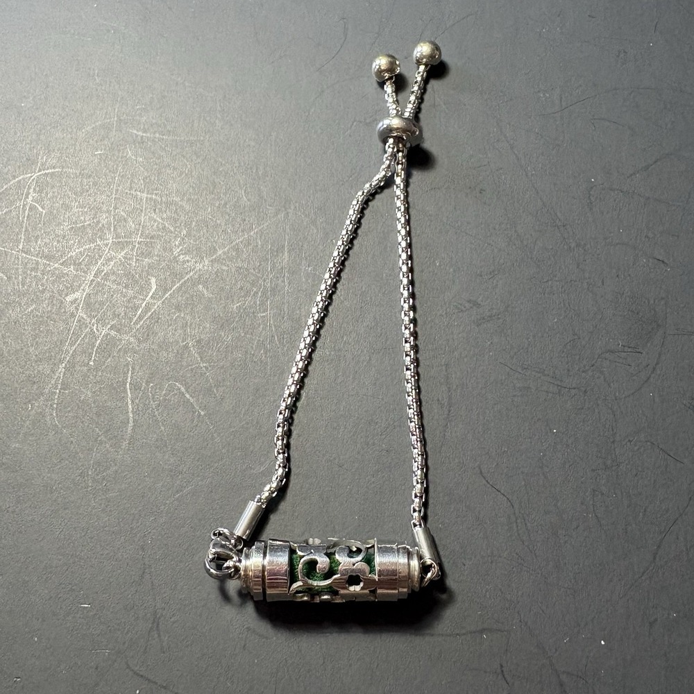 Silver Tone Adjustable Slider Bracelet Cutout Cylinder Green Stone Accent‎ Boho